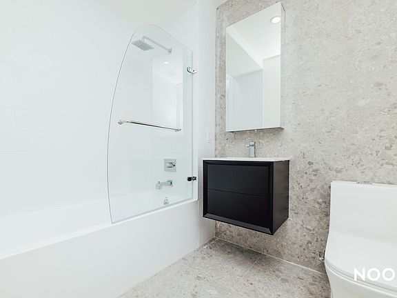 3rd image of 380 Grove St #5K