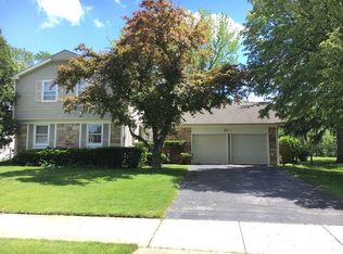 670 Farrington Dr, Buffalo Grove, IL 60089