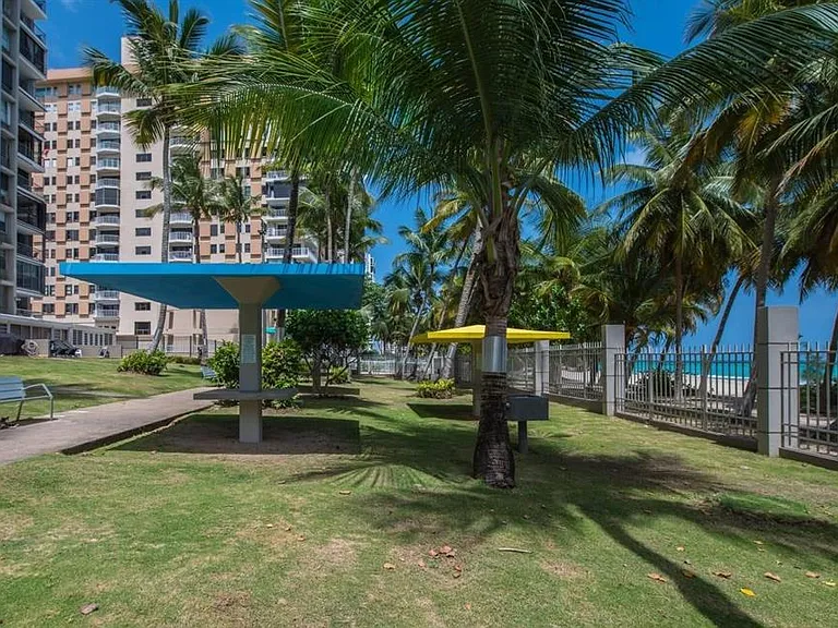 4745 Isla Verde Ave #17-G — Photo 19
