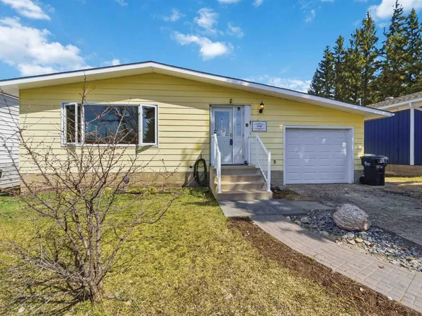 5028 50th Ave, Bruderheim, AB T0B 0S0