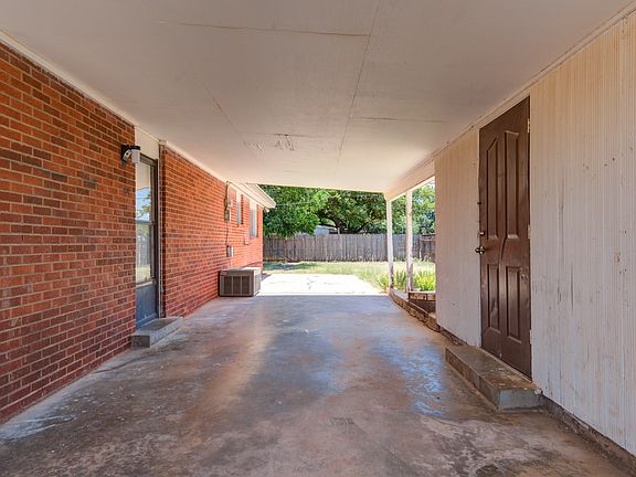 2nd image of 2525 63rd St