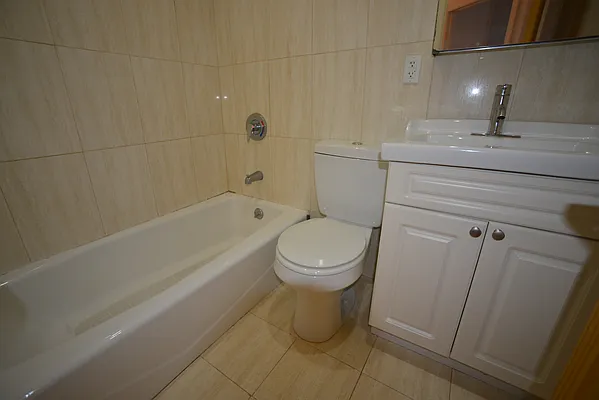 Rented by Voro, LLC | media 10