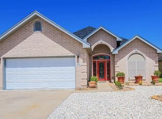 1403 El Paseo Dr, Weslaco, TX 78596