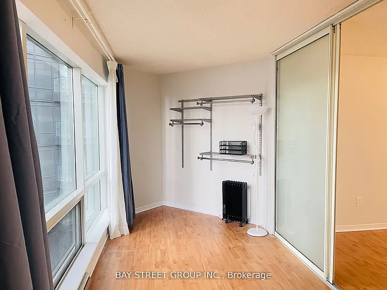 1001 Bay St #2213 — Photo 8