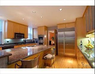 5th image of 1357 E Madison Park #2