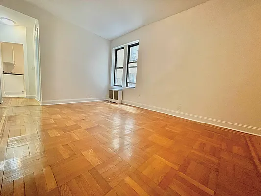 Rented by Sovereign Associates | media 11