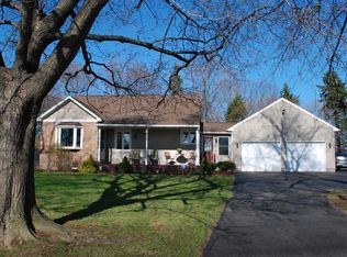 1108 Bay Rd, Webster, NY 14580