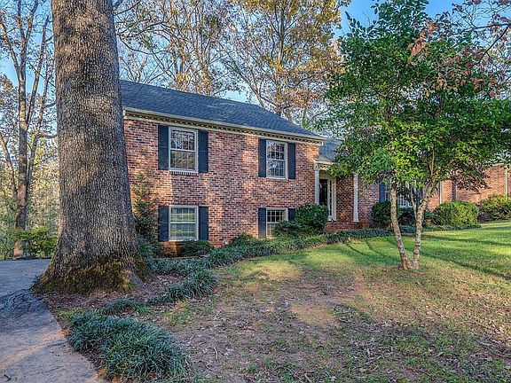 3rd image of 3112 Sedgewick Dr