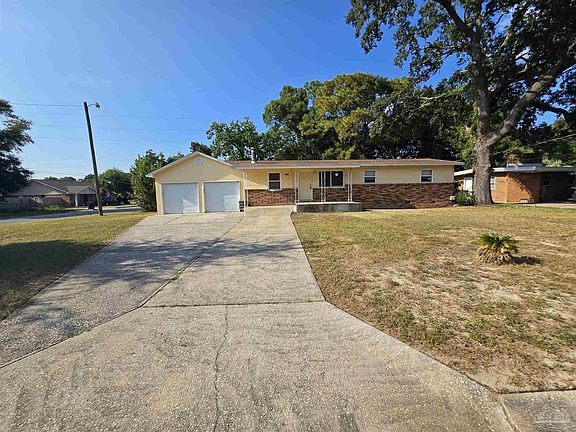 2nd image of 2100 Elaine Cir