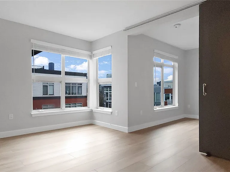 1610 Belmont Ave #609 — Photo 2
