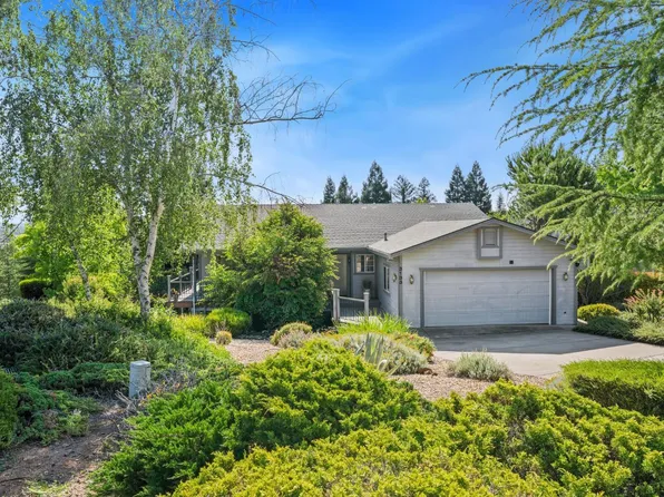 3133 Woodleigh Ln, Cameron Park, CA 95682