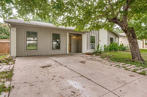 2014 Laurel Oaks Dr Photo 1