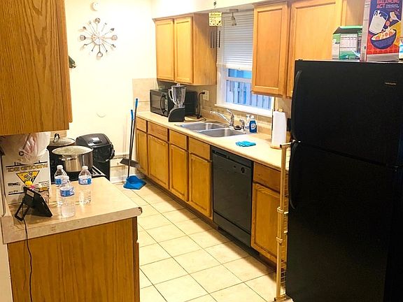 2nd image of 633 E 162nd Pl
