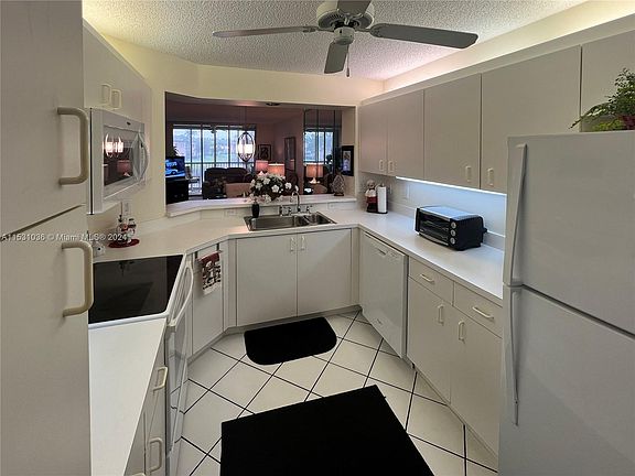 5th image of 7856 Trent Dr #208