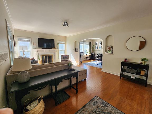 2nd image of 4513 N Marlborough Dr
