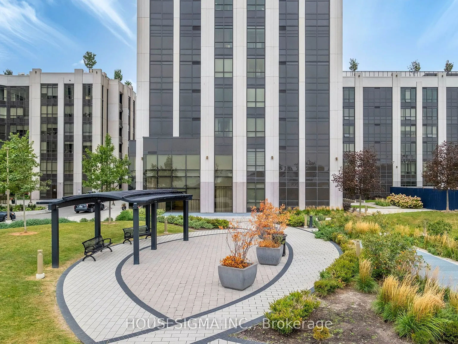 2 bed, $2,400 — Photo 3