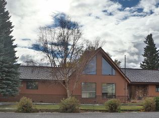 10 Casper Dr, Cody, WY 82414