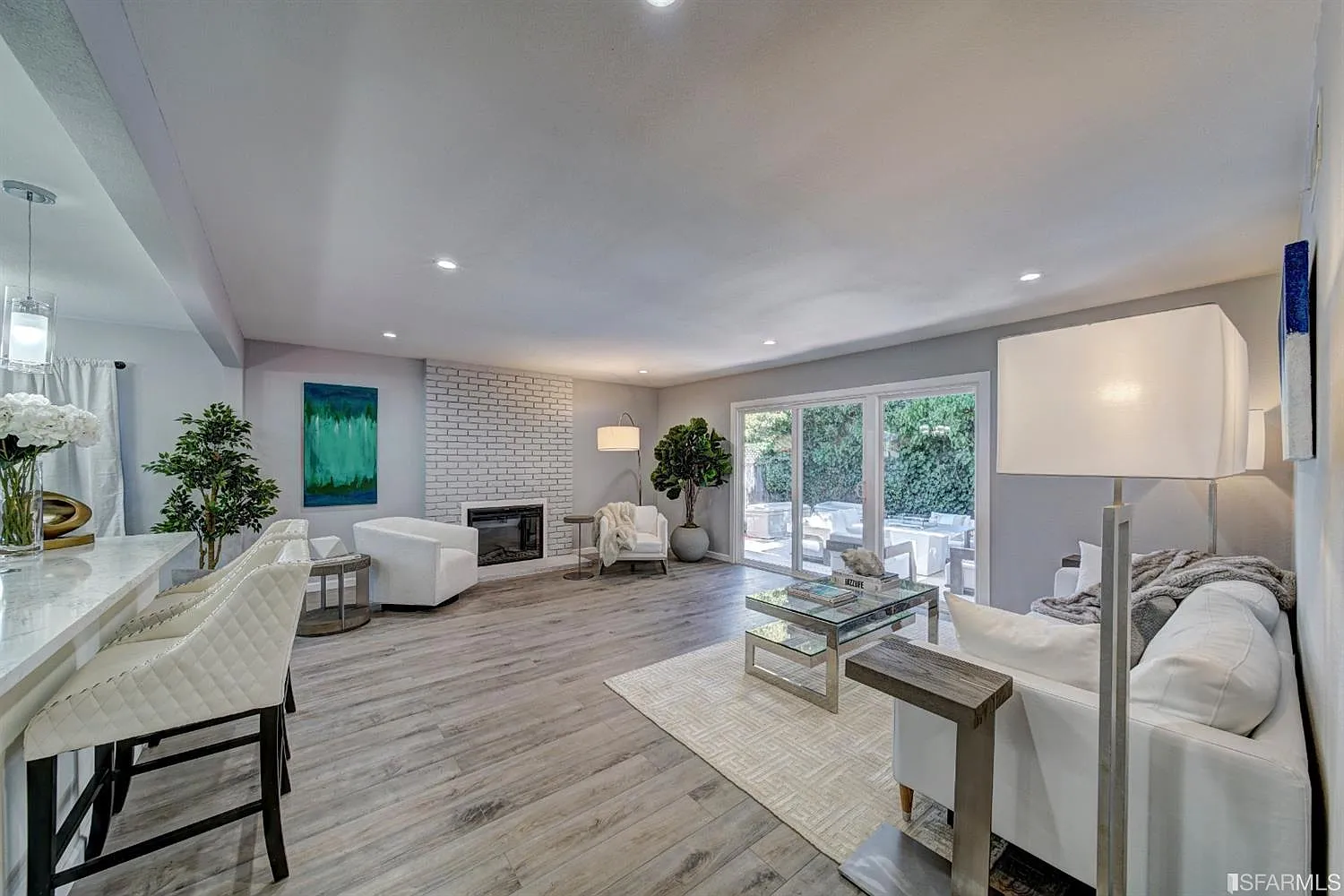 25830 Madeline Ln photo 1