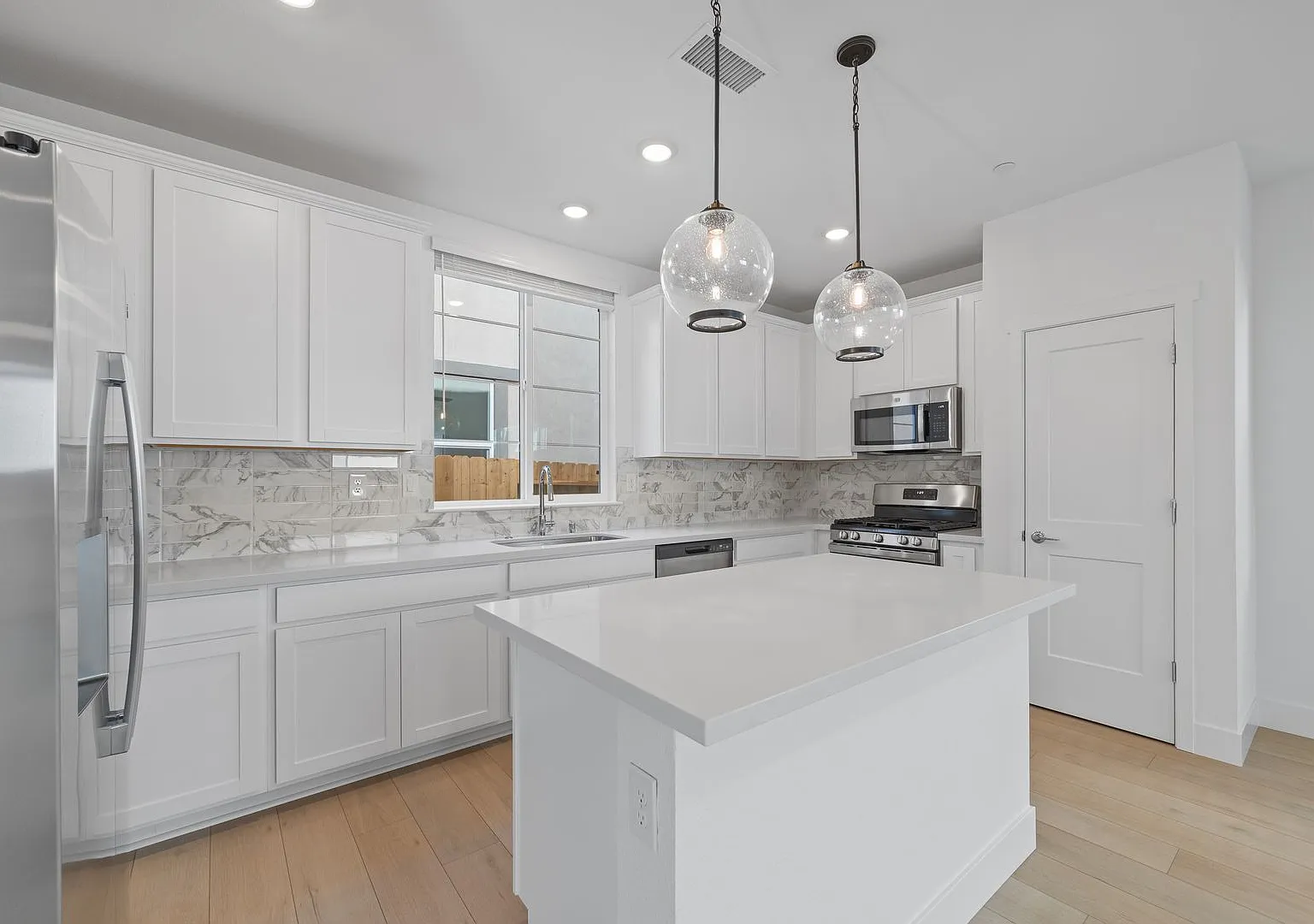 Brand new Arrowcreek Stunner! — Photo 3