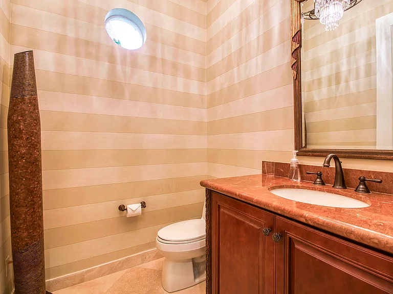 7049 Isla Vista Dr — Photo 25