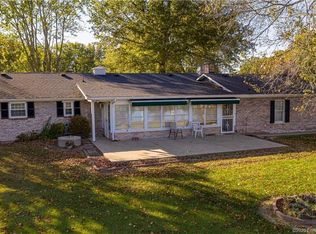 421 S Whippoorwill Ln, Scottsburg, IN 47170