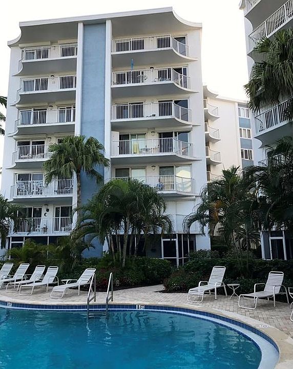 1st image of 1300 Gulf Shore Blvd N