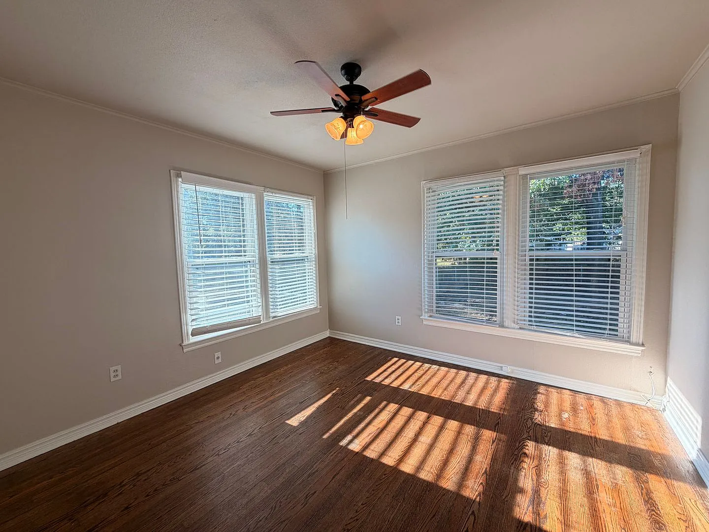 This two-bedroom, one-bath home in Russellville, AR — Photo 4