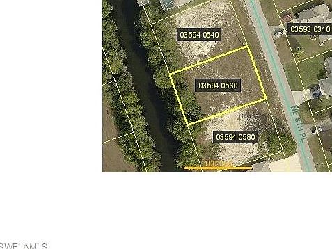 1st image of 208 NE 8th Pl