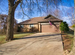 4109 S Ashmont Ave, Springfield, MO 65807