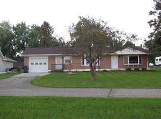 419 Holder St, Larchwood, IA 51241