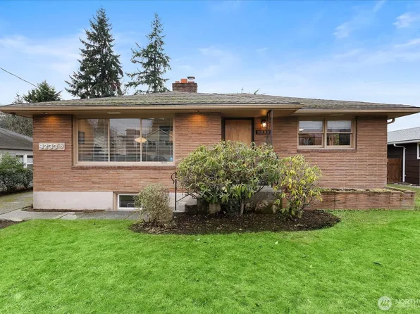 9233 Mary Avenue NW, Seattle, WA 98117