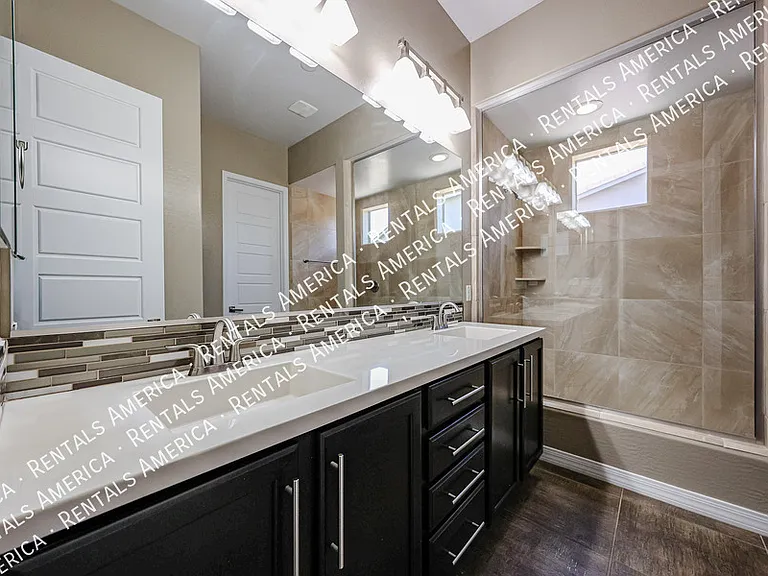 3325 E Coconino Dr — Photo 27