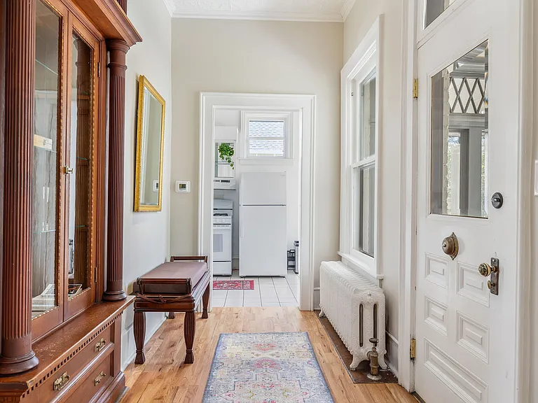 1813 Pine St #1 — Photo 6