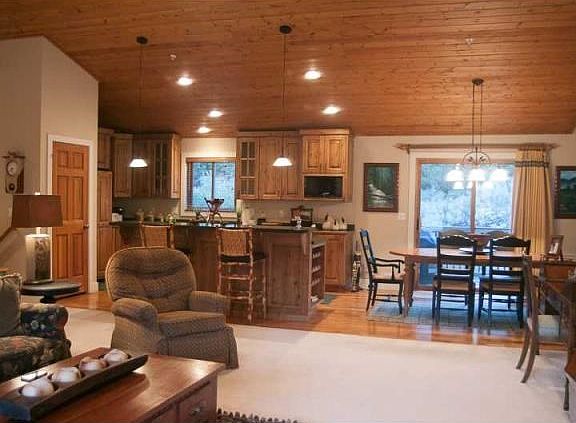 3rd image of 2136 Euston Dr #32