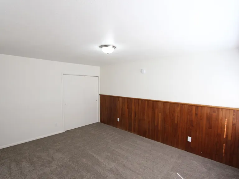 1927 E Arrowhead Ave — Photo 18