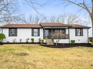 2909 Curtiswood Ln E, Springfield, TN 37172