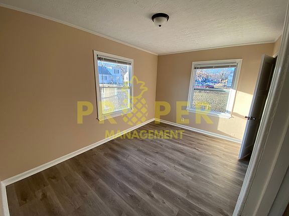 2nd image of 1300 Kingsley Ave