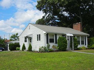301 Maple St, Warwick, RI 02888