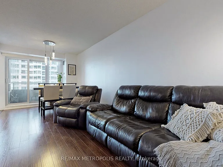 3 Rean Dr #1312 — Photo 3