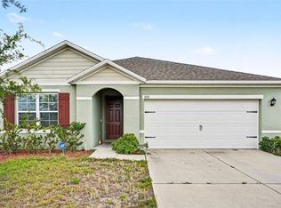693 Squires Grove Dr, Winter Haven, FL 33880