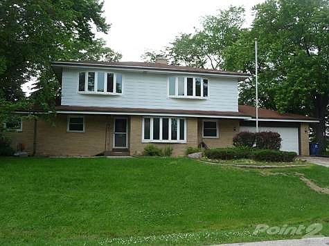 5 Bedrooms 2.5 Baths