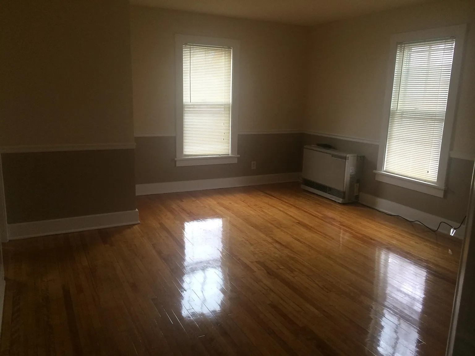2 bed, 780 sqft, $2,160 — Photo 2