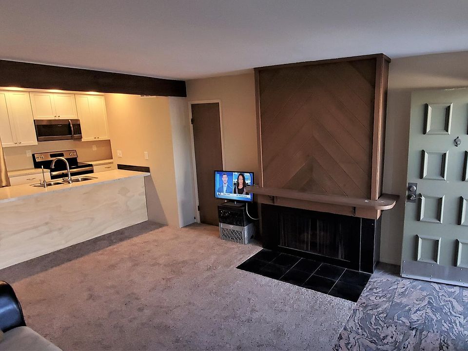 Living room & Kitchen
