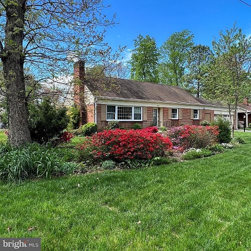 1st image of 8718 Waterford Rd