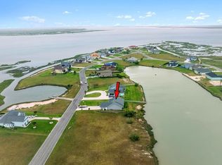 13 Southpointe Cir, Rockport, TX 78382