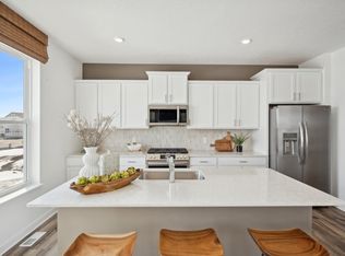 8878 Periwinkle Blvd, Woodbury, MN 55129