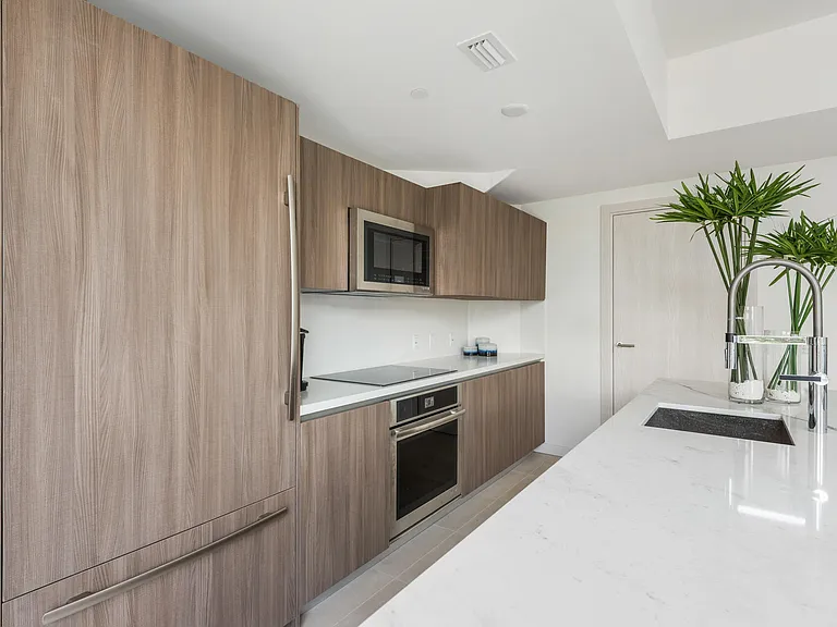 401 N Birch Rd #Townhouse 1 — Photo 10