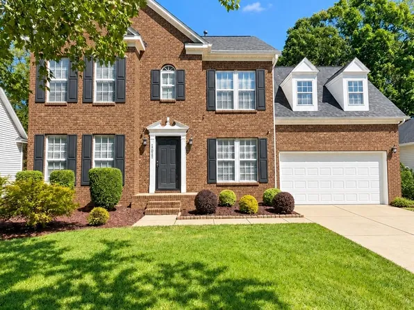 13615 Edgetree Dr, Pineville, NC 28134