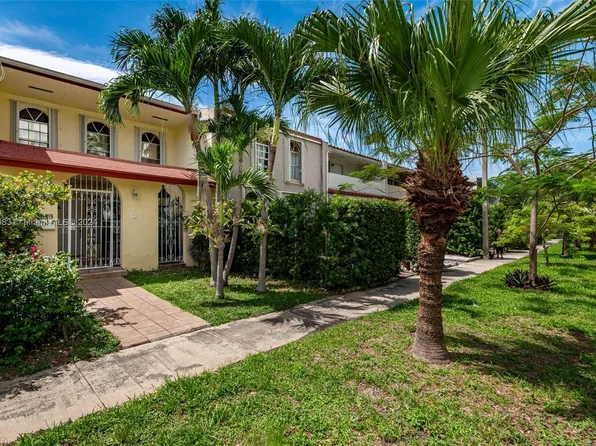 1939 Sans Souci Blvd #1939, Miami, FL 33181