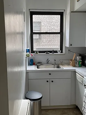 Rented by Corcoran | media 19